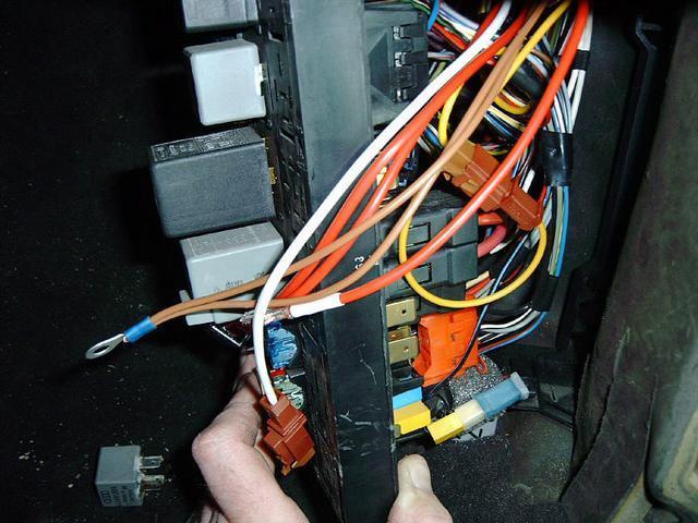 Arbeiten am Stecker I56a